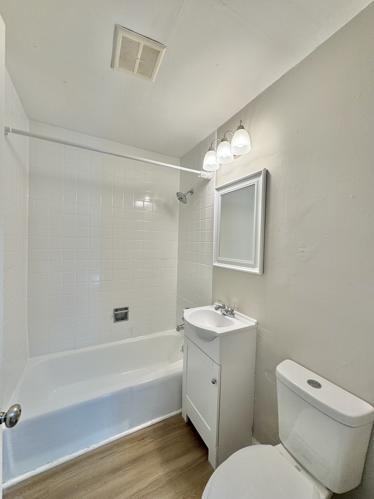 510 Holladay Drive - 202