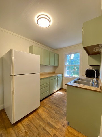 204 Laffoon Dr. Apt A