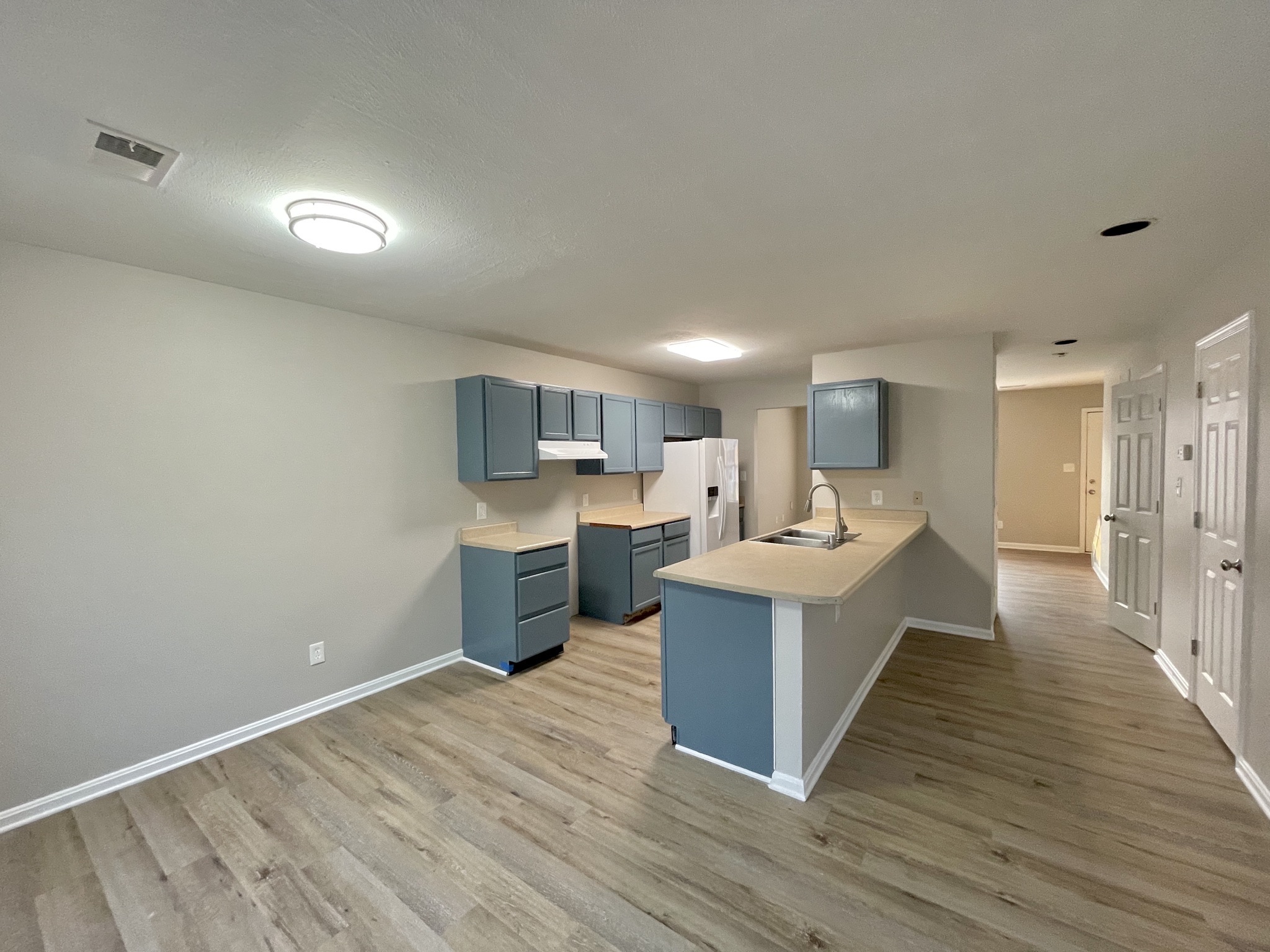 231 Lakeview Dr.